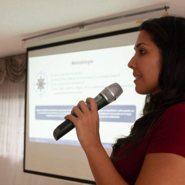 Plásticos y Acción Climática: Iris Barrios lidera la hoja de ruta para reducir la contaminación en Panamá