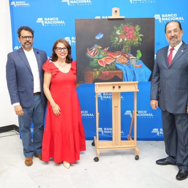 Fábulas de nobles viajantes: Nicholson exhibe en Galería de Arte Banconal