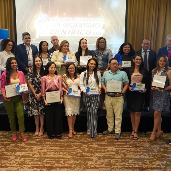 La Senacyt premió 12 trabajos en el Concurso Nacional de Periodismo Científico 2023 y reconoció la labor de los medios de *comunicación