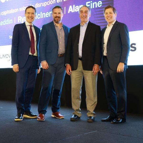 Más de 400 líderes empresariales analizaron en Panamá cómo convertir la disrupción por IA en resultados superiores y transformación